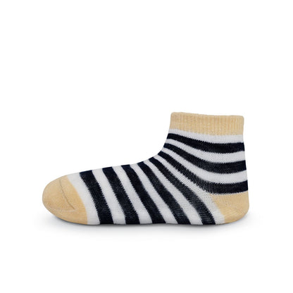 SD-0044 ถุงเท้าเด็ก คละสี